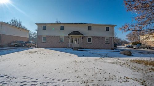 {{alt}} | Card Image