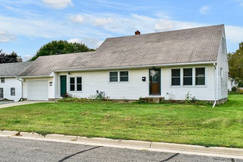 720 S Badger St, Caledonia, MN, 55921-1403 | Card Image