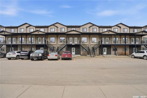 210-3818 Dewdney Avenue E, Regina, SK, S4Z0A6 | Card Image