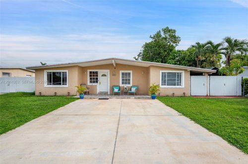 11451 Sw 43rd St, Miami, FL, 33165-4626 | Card Image