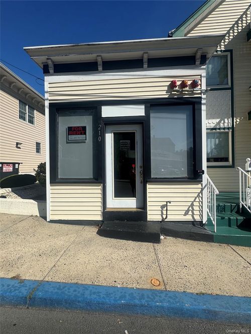 210 Main Street, Clarkstown, NY, 10960 | Card Image