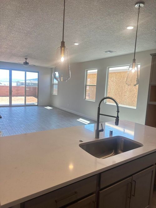 6751 Clayton Dr Ne, Rio Rancho, NM, 87144-7090 | Card Image