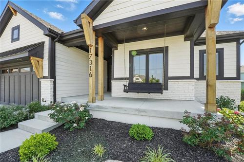 17316 Noland St, Overland Park, KS, 66221-7114 | Card Image