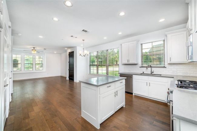 7301 Chief Spotted Tail Dr, Townhouse with 3 bedrooms, 3 bathrooms and null parking in Mckinney TX | Image 7