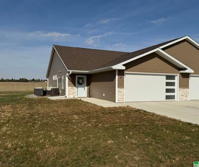 1821 W 6th St., House other with 2 bedrooms, 2 bathrooms and null parking in Storm Lake IA | Image 1