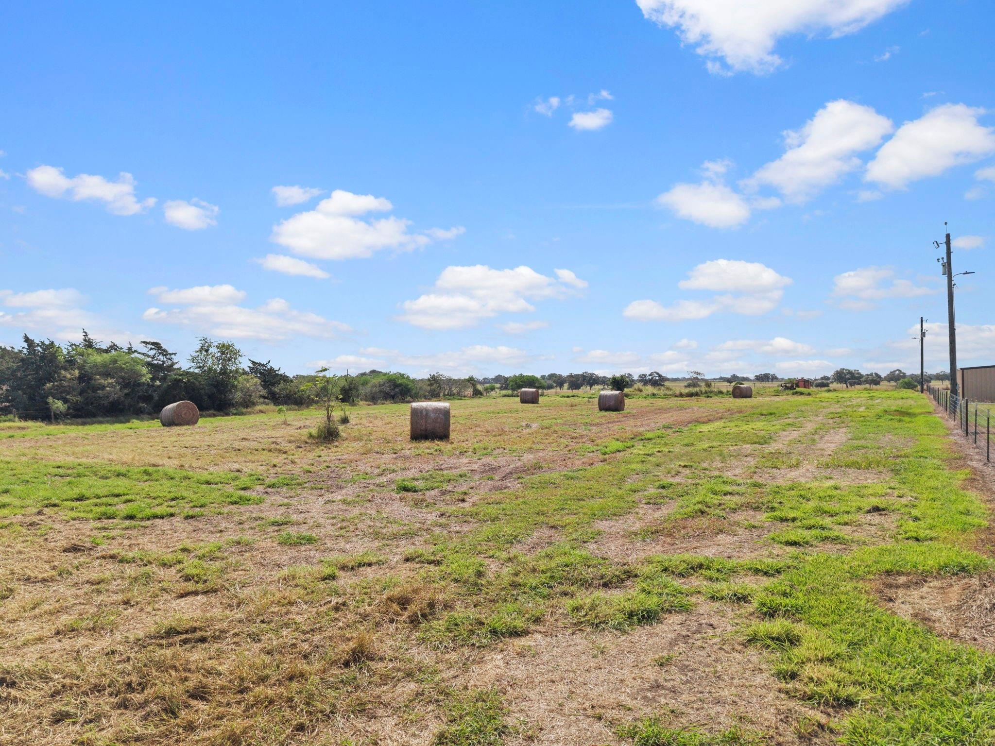 Land in Yoakum 4
