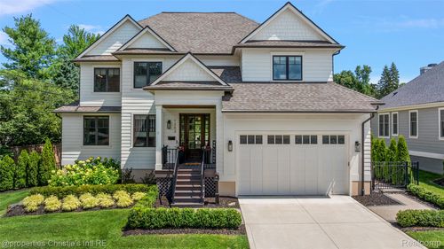 1202 N Pine St, Rochester, MI, 48307-1495 | Card Image