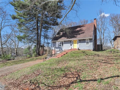 172 Crescent Hills Rd, Penn Hills, PA, 15235-1803 | Card Image
