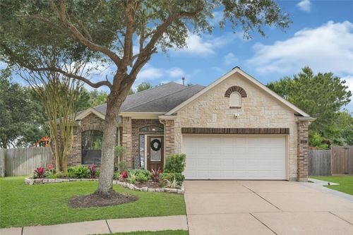 501 Burham Ln, League City, TX, 77573-2399 | Card Image