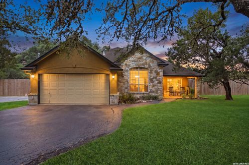 5130 Meadow Lark Dr, Bulverde, TX, 78163-2310 | Card Image