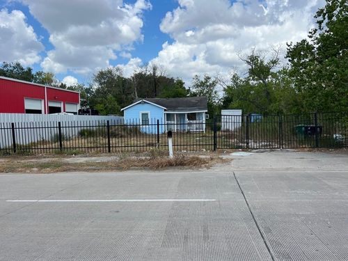 6513 Airport Blvd, Houston, TX, 77048-2109 | Card Image