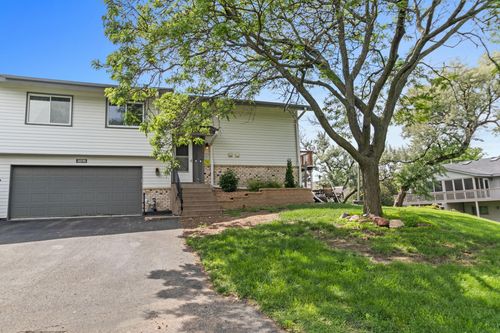 3576 Avon Ct, Woodbury, MN, 55125-2432 | Card Image