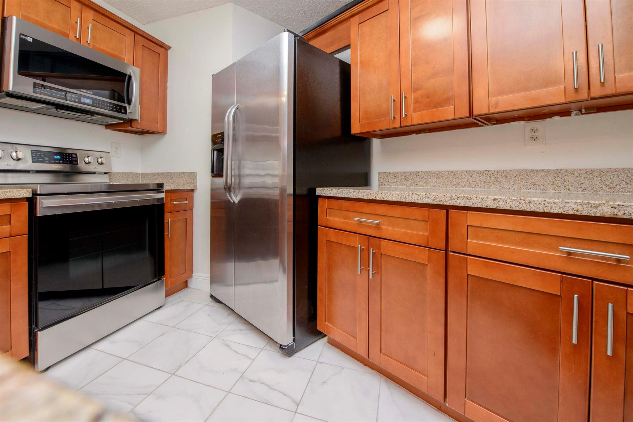 Victoria Dr, West Palm Beach, FL 33406