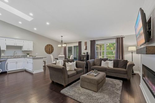 4240 Boulder Ridge Pt, Eagan, MN, 55122-1895 | Card Image