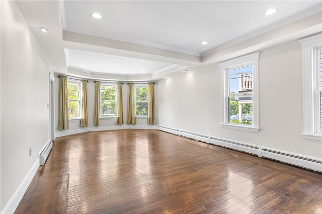 UNIT-1 - 224 Olney St, Condo with 2 bedrooms, 1 bathrooms and 2 parking in Providence RI | Image 4