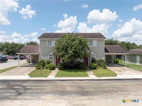205 N Market Street, Hallettsville, TX, 77964 | Card Image