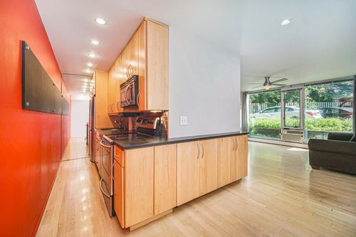 apt-6-1531 Packard St, Ann Arbor, MI, 48104-4487 | Card Image