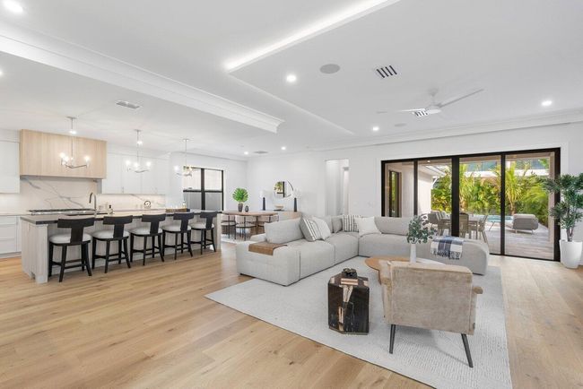 731 Se 4 Th Ave, House other with 4 bedrooms, 5 bathrooms and null parking in Delray Beach FL | Image 6