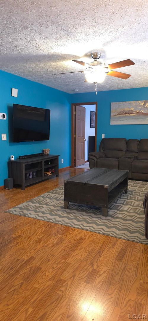 8079 Wadding Dr, Onsted, MI, 49265-8400 | Card Image