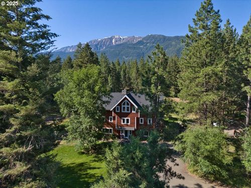 63677 Woodland Ln, Joseph, OR, 97846-8353 | Card Image
