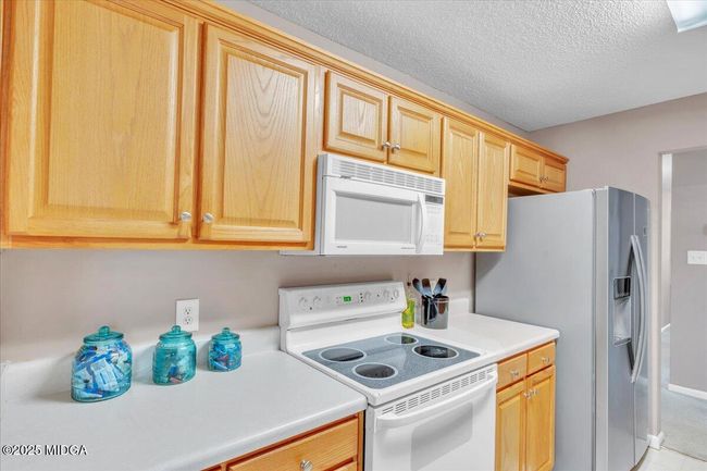 13 - Kitchen | Image 13