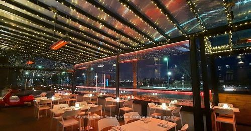 rear-6 Markham St, Toronto, ON, M6J2E9 | Card Image