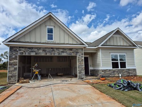 308 Valley Way Cir Se, Huntsville, AL, 35802 | Card Image