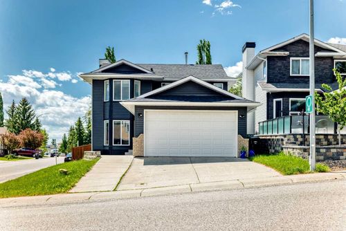 112 Christie Park Manor Sw, Calgary, AB, T3H2E8 | Card Image