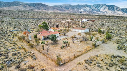 32222 Richard St, Lucerne Valley, CA, 92356 | Card Image
