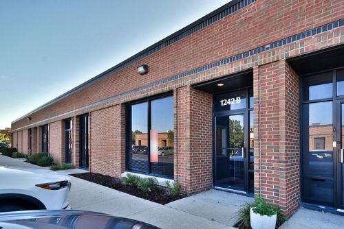 ste-b-1242 Remington Rd, Schaumburg, IL, 60173-4825 | Card Image