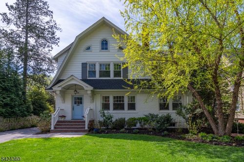 34 Oakwood Ave, Montclair, NJ, 07043-1917 | Card Image