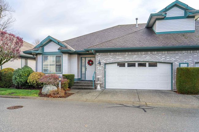 22 - 31517 Spur Avenue, Townhouse with 4 bedrooms, 3 bathrooms and 2 parking in Abbotsford BC | Image 1