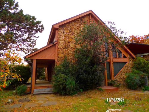 1115 N Holly Ave, Oklahoma City, OK, 73127-4139 | Card Image