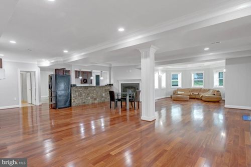 lowr-level-6529 Fairlawn Dr, MCLEAN, VA, 22101-5236 | Card Image