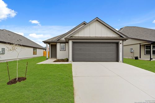 1208 Lauraine, Seguin, TX, 78155-3325 | Card Image