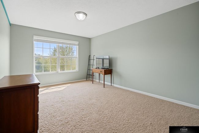 2204 Hummingbird Dr, House other with 5 bedrooms, 4 bathrooms and 3 parking in Bellevue NE | Image 24