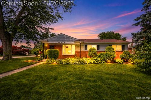 15724 Leader St, Taylor, MI, 48180-6413 | Card Image