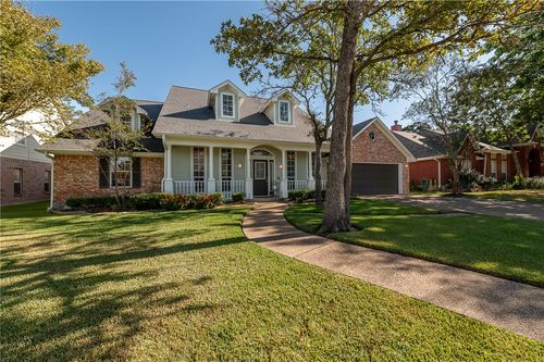 3205 Innsbruck Cir, College Station, TX, 77845-6306 | Card Image
