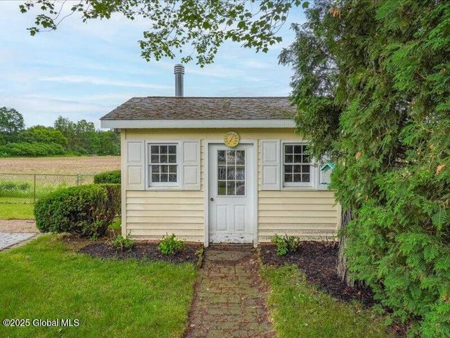 3077 New Williamsburg Dr, House other with 4 bedrooms, 4 bathrooms and 6 parking in Schenectady NY | Image 51