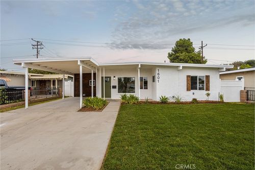 1601 W 163rd St, Compton, CA, 90220-4305 | Card Image