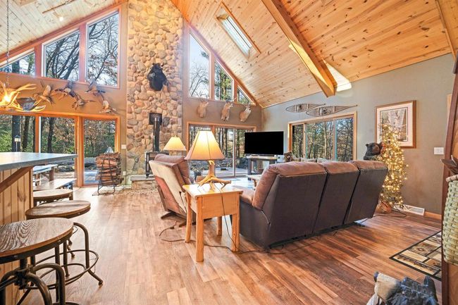 W7113 Bighorn Court, House other with 3 bedrooms, 4 bathrooms and null parking in MOUNT MORRIS WI | Image 6