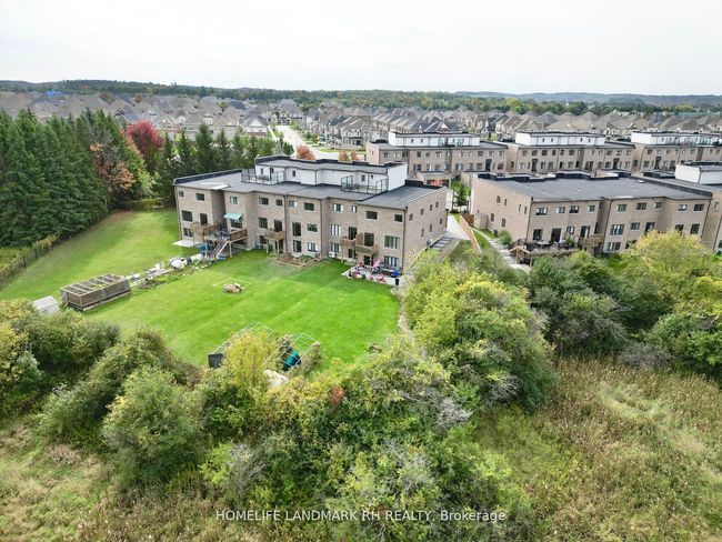 28 Elyse Crt, House attached with 4 bedrooms, 3 bathrooms and 2 parking in Aurora ON | Image 30