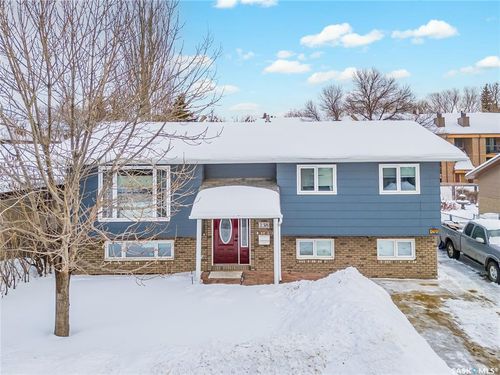 138 Stone Terr, Saskatoon, SK, S7M4J5 | Card Image