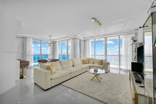 ph36c-16485 Collins Ave, Sunny Isles Beach, FL, 33160-4535 | Card Image