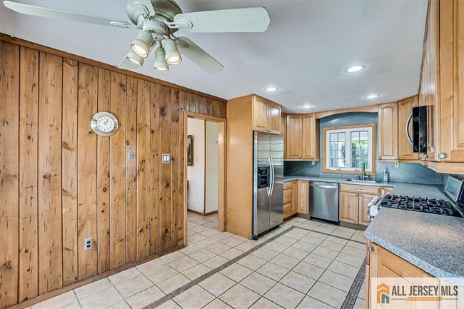 14 Clinton Dr, House other with 4 bedrooms, 2 bathrooms and null parking in Manalapan NJ | Image 20