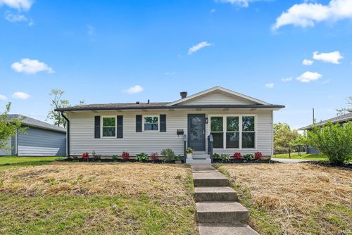 5326 Northcrest Dr, Fort Wayne, IN, 46825-5637 | Card Image