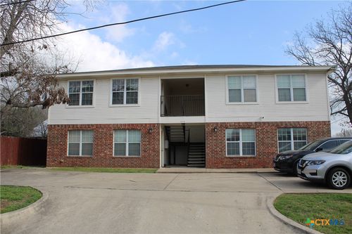 415 E 4th Ave, Belton, TX, 76513-3108 | Card Image