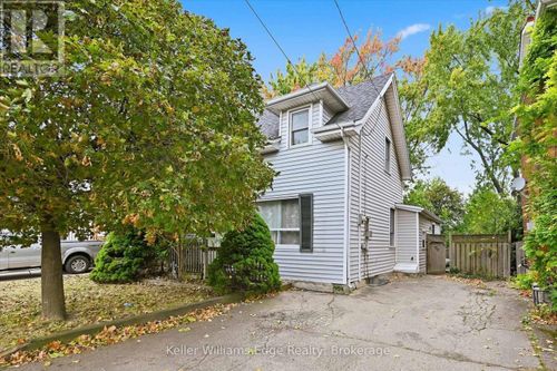 24 Brucedale Ave W, Hamilton, ON, L9C1C2 | Card Image