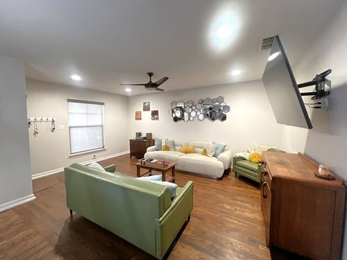 a-1311 Aggie Ln, Austin, TX, 78757-1941 | Card Image