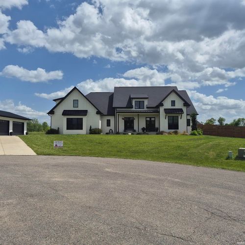 1662 E Michelle Ct, Bloomington, IN, 47401-7209 | Card Image